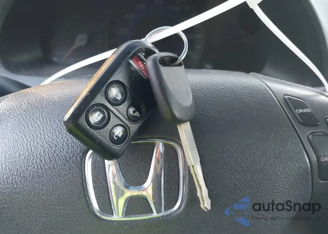 2008 Honda Odyssey Ex-L z USA, uszkodzony, nr VIN 5FNRL387X8B037037